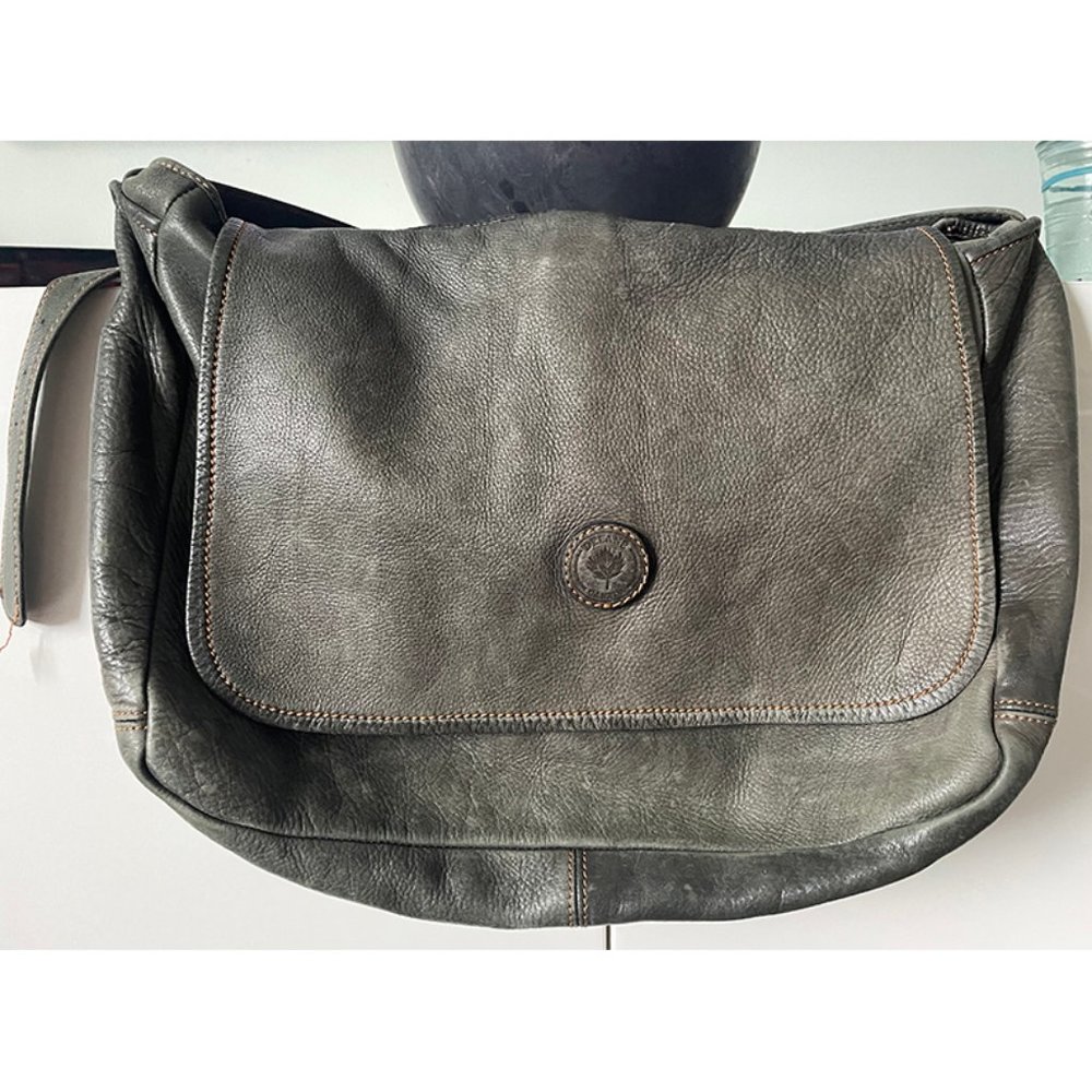 Leather satchel bag